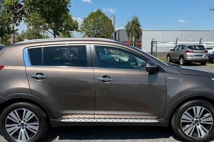 Kia Sportage 95.000 km 17.900 &euro; Lollar 35457