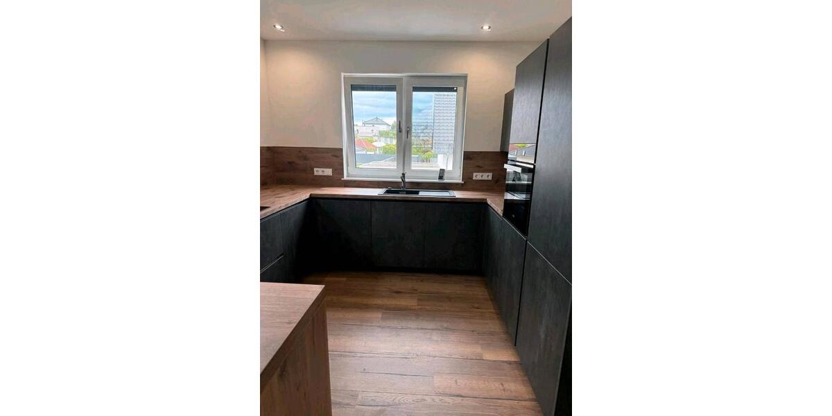 Etagenwohnung Lebach - 4 Zimmer, 120 m&sup2;, 1.250&euro; | Angebot:26573104