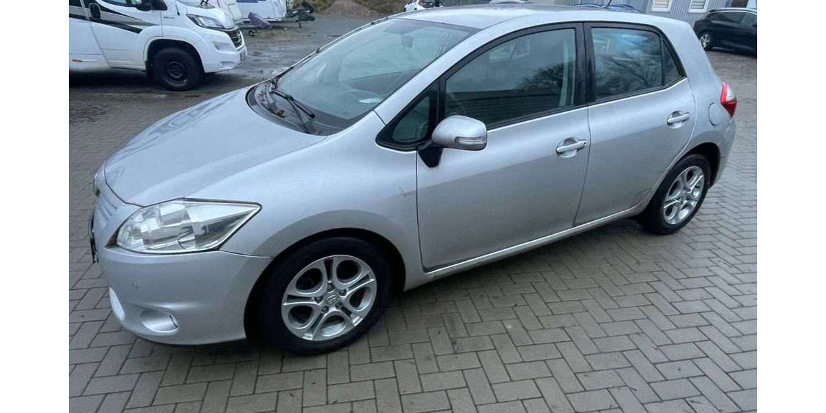 Toyota Auris 89.990 km 3.999 &euro; Mömbris 63776
