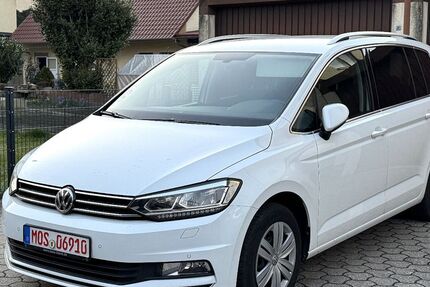 VW Touran 174.300 km 14.700 &euro; Haßmersheim 74855