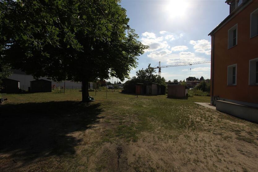 Neuer Preis! Schönes Mehrfamilienhaus im Ortskern von Caputh 14 zimmer