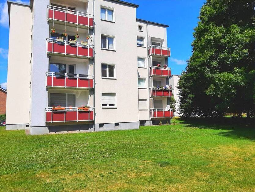 Schöne 3 Zimmer Wohnung in grüner Oase in DU-Buchholz