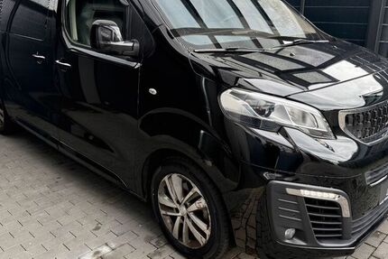 Peugeot Traveller