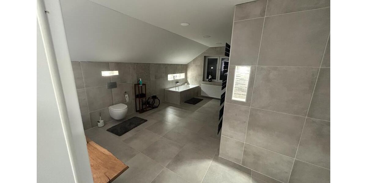 Etagenwohnung Rosche - 6 Zimmer, 242 m&sup2;, 234.000&euro; | Angebot:26795671