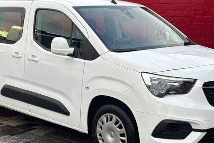 Opel Combo 137.055 km 10.899 &euro; Leverkusen 51373
