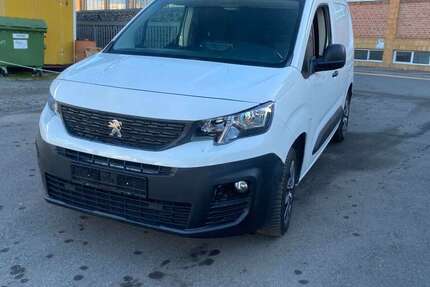 Peugeot Partner 209.696 km 6.900 &euro; Ludwigsburg 71636