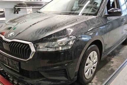 Skoda Fabia 104.072 km 11.970 &euro; Mönchengladbach 41238