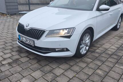 Skoda Superb 193.111 km 17.750 &euro; Grünbach 85461