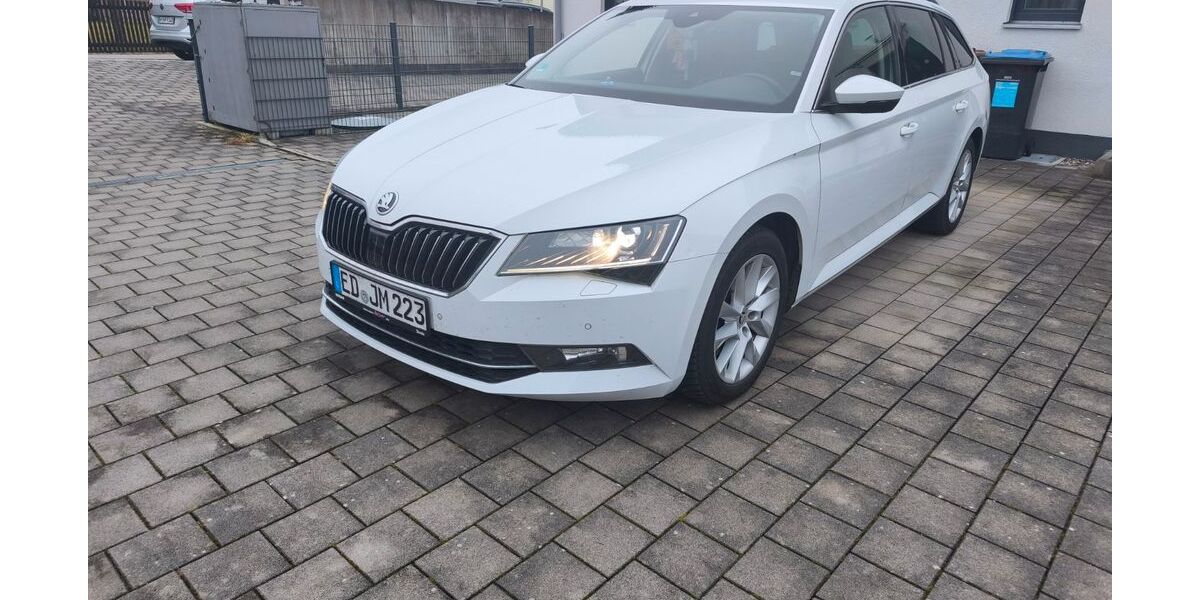 Skoda Superb 193.111 km 17.750 &euro; Grünbach 85461