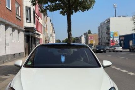 VW Golf 108.000 km 22.999 &euro; Aachen 52078