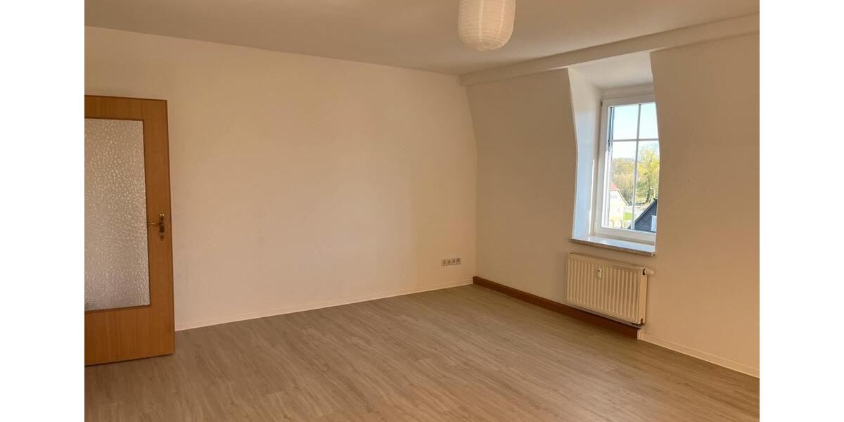 Etagenwohnung Ebersbach-Neugersdorf Neugersdorf - 2 Zimmer, 67 m&sup2;, 538&euro; | Angebot:26336143