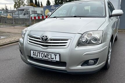 Toyota Avensis 168.000 km 5.999 € saarbrücken 66127