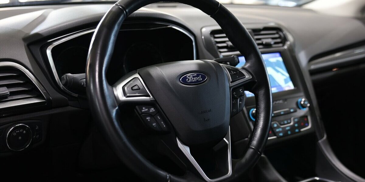 Ford Mondeo TUNIER 2.0 ECOBLUE TITANIUM / LED / AHK 145.000 km 16.555 &euro; Hamm 59077