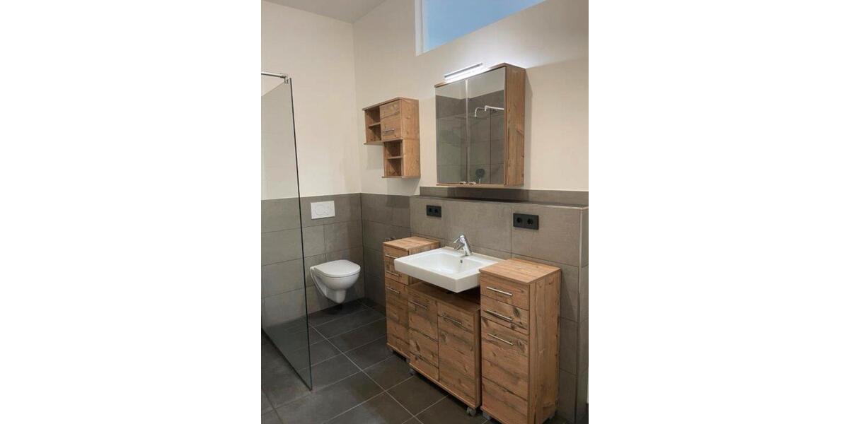 Erdgeschoßwohnung Tacherting - 1 Zimmer, 56 m&sup2;, 710&euro; | Angebot:25305095