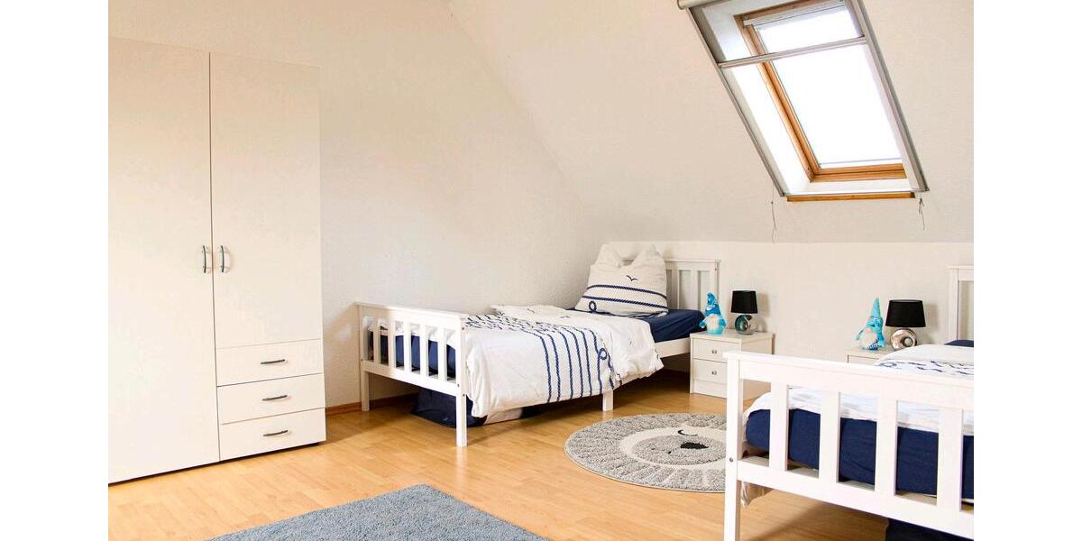 Bauernhaus, Landhaus Krummhörn - 7 Zimmer, 270 m&sup2;, 2.700&euro; | Angebot:25232684