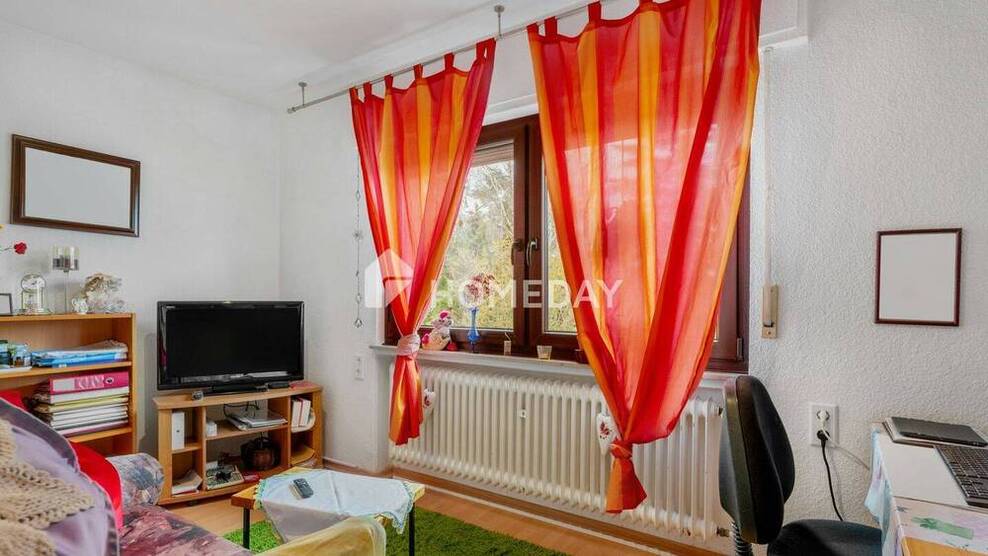 Wohnen auf dem Seltersberg - gepflegtes EFH mit 2 Vollgeschossen, Garage und Garten