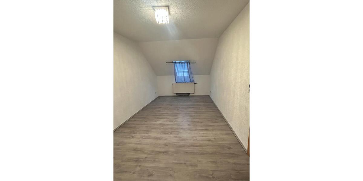 Einfamilienhaus Stadthagen - 7 Zimmer, 190 m&sup2;, 259.000&euro; | Angebot:26967283