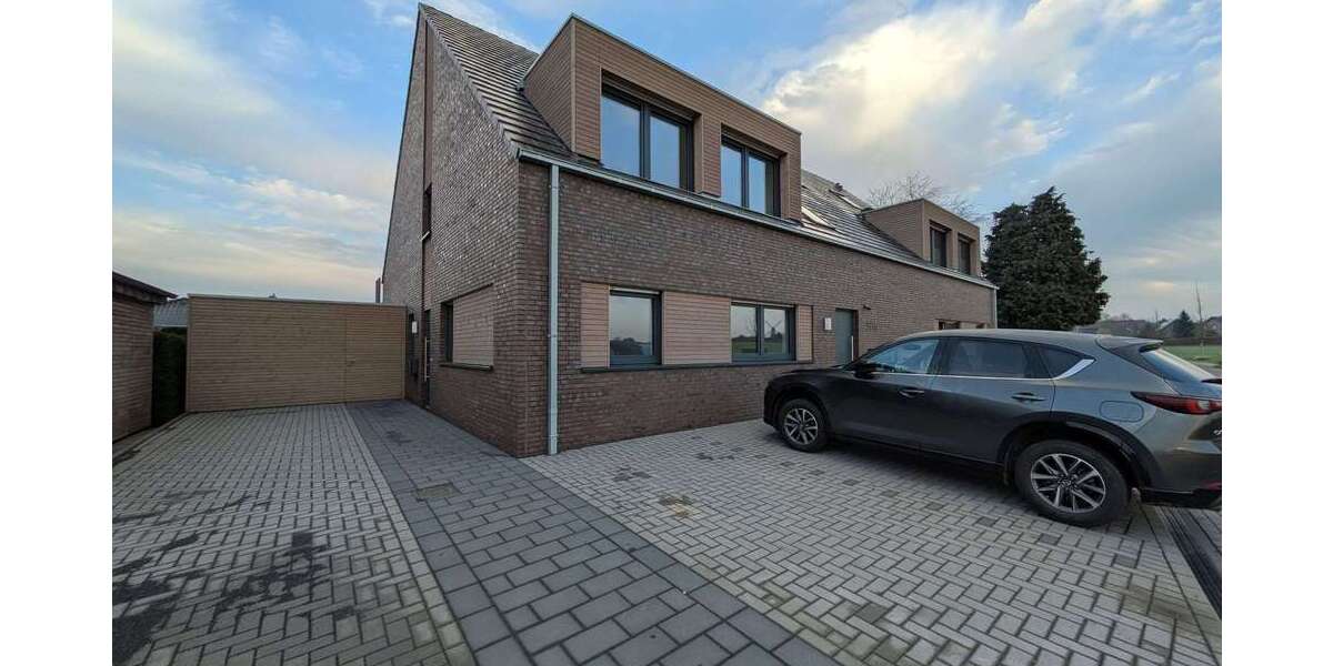 Etagenwohnung Geldern - 3 Zimmer, 91 m&sup2;, 1.100&euro; | Angebot:24627070