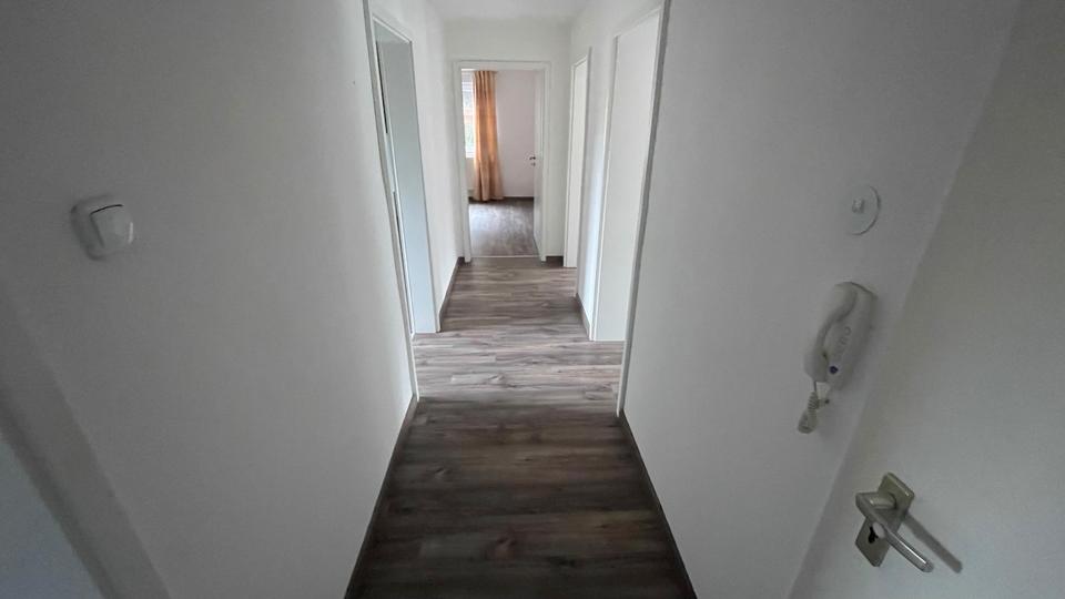 Erdgeschoßwohnung Großheirath - 3 Zimmer, 74 m&sup2;, 740&euro; | Angebot:25350068
