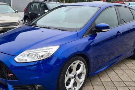 Ford Focus 122.000 km 11.599 € Endingen 79346