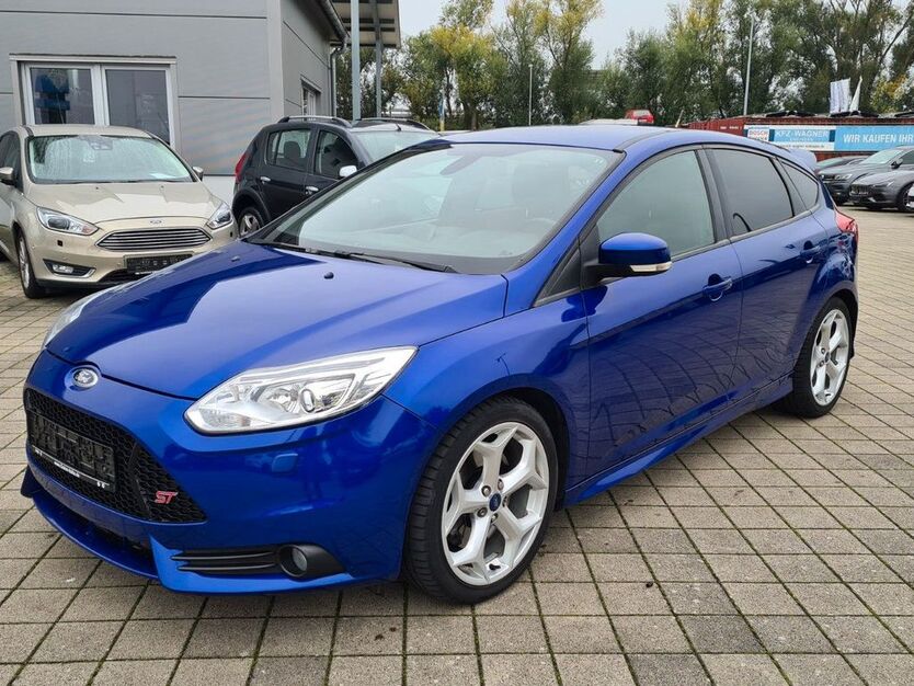 Ford Focus 122.000 km 11.599 € Endingen 79346