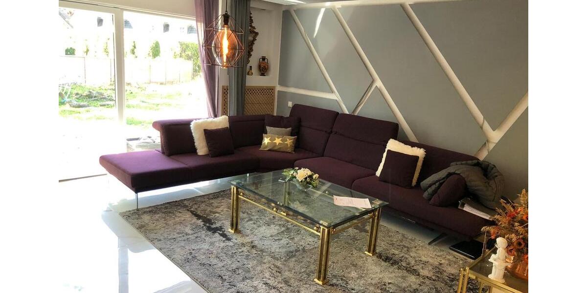 Einfamilienhaus Düsseldorf Stadtbezirk 5 - 6 Zimmer, 250 m&sup2;, 2.800&euro; | Angebot:24851125