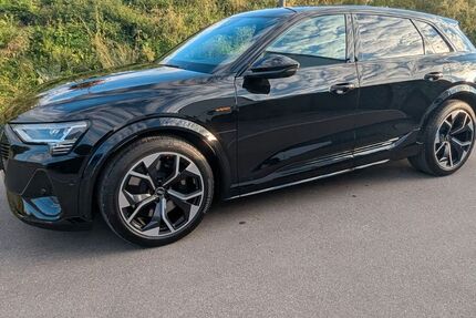 Audi e-tron 25.000 km 45.900 &euro; Karlshuld 86668