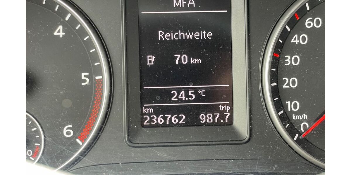VW Touran 236.700 km 5.400 &euro; Bramsche 49565