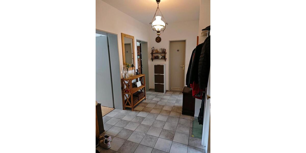 Etagenwohnung Mönchengladbach Süd - 3 Zimmer, 70 m&sup2;, 160.000&euro; | Angebot:26588526