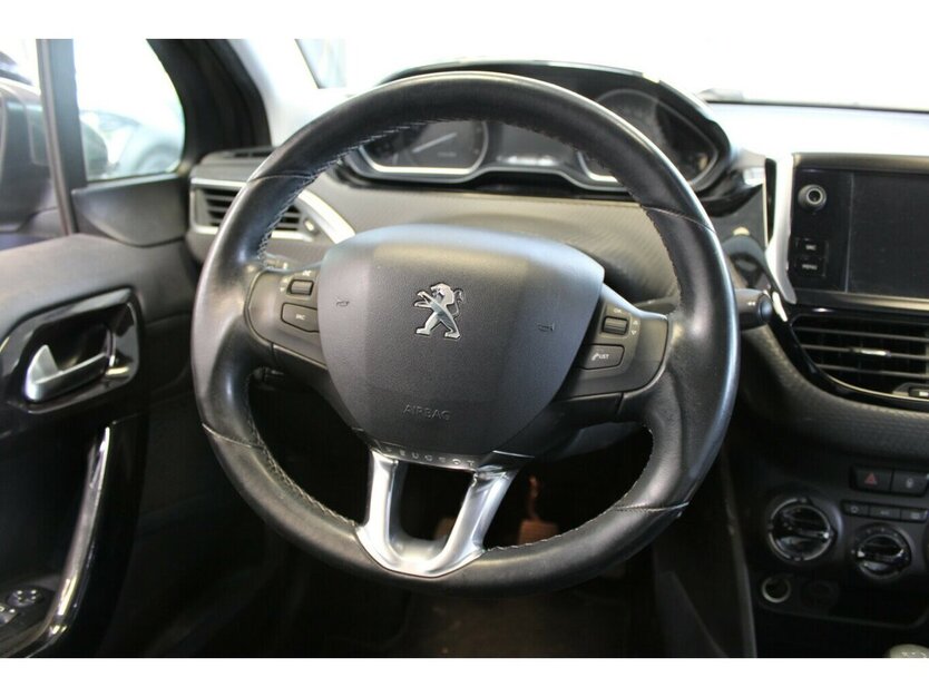 Peugeot 208 Blue-HDi 120 Allure 135.620 km 8.480 € Euskirchen 53881