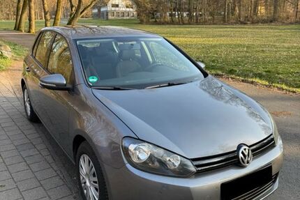 VW Golf 97.000 km 5.000 &euro; Solms 35606