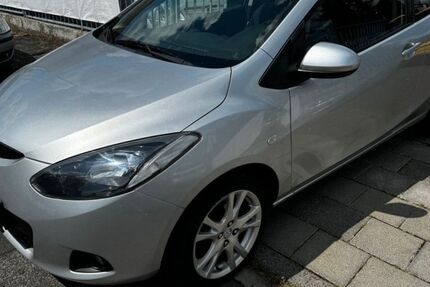 Mazda 2 155.000 km 2.299 &euro; Mühlheim am Main 63165