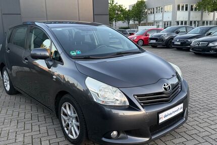 Toyota Verso 182.000 km 6.500 &euro; Dormagen 41540
