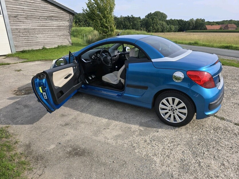Peugeot 207 CC 92.000 km 4.200 € Bielefeld 33602