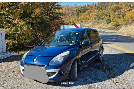 Renault Scenic 200.009 km 2.799 &euro; Duisburg 47167