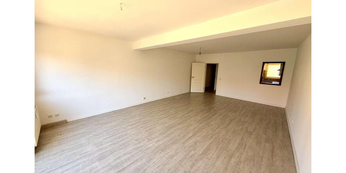 Etagenwohnung Ballenstedt - 1 Zimmer, 53 m&sup2;, 320&euro; | Angebot:26379986