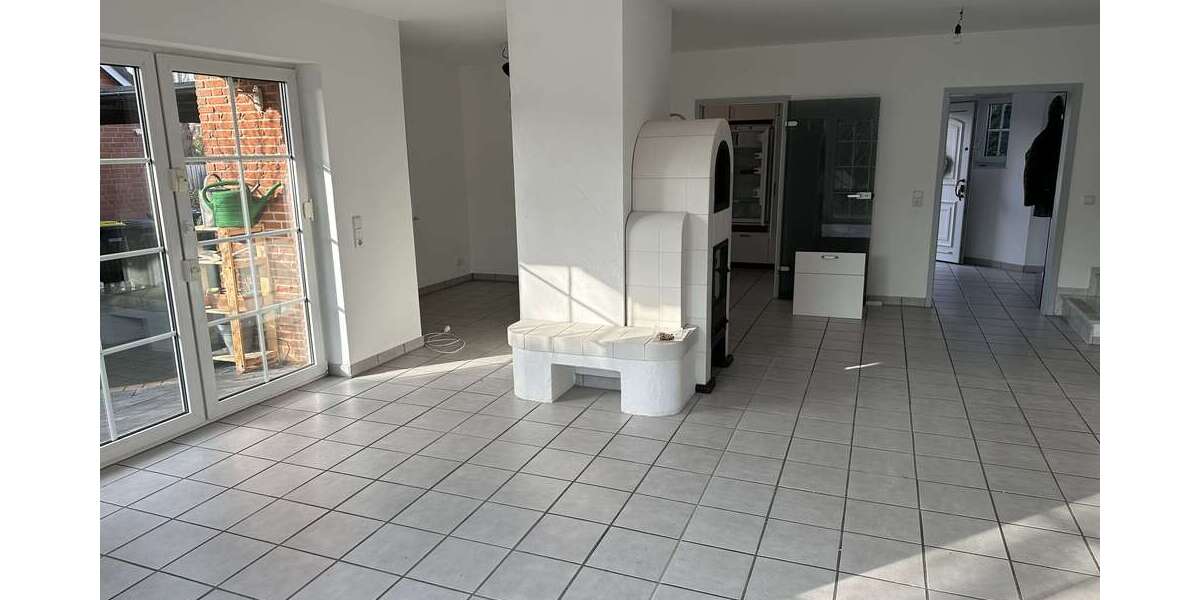 Einfamilienhaus Großburgwedel - 5 Zimmer, 145 m&sup2;, 1.750&euro; | Angebot:26383343