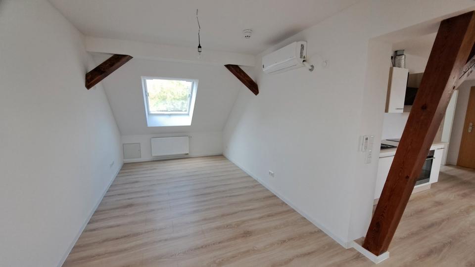 Dachgeschoßwohnung Neustadt (Dosse) - 2 Zimmer, 42 m&sup2;, 397&euro; | Angebot:26097498