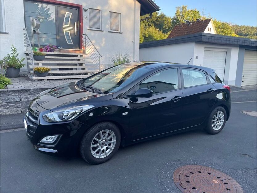 i30