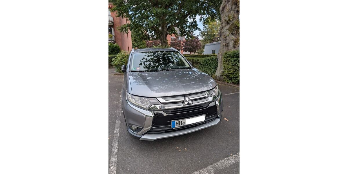 Mitsubishi Outlander 92.500 km 14.200 &euro; Hamburg 22159
