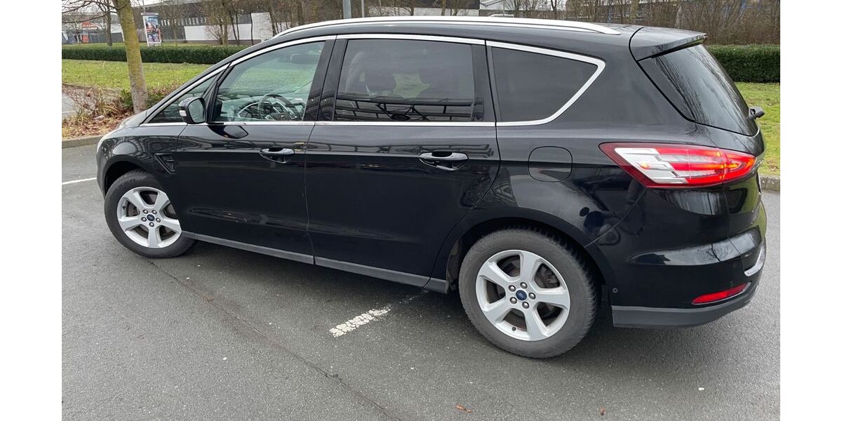 Ford S-Max 159.800 km 12.200 &euro; Münster 48167