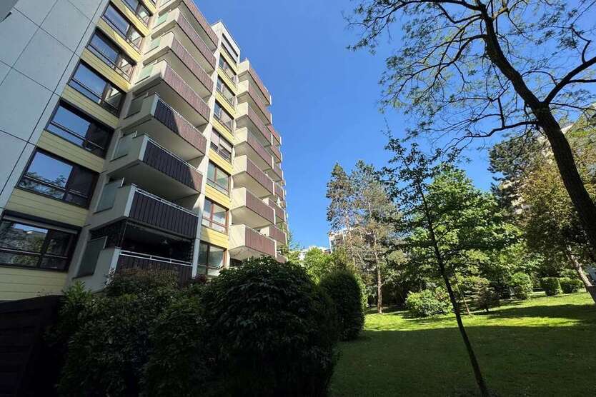 Wohnung zum Kaufen in München 959.000 € 131 m²