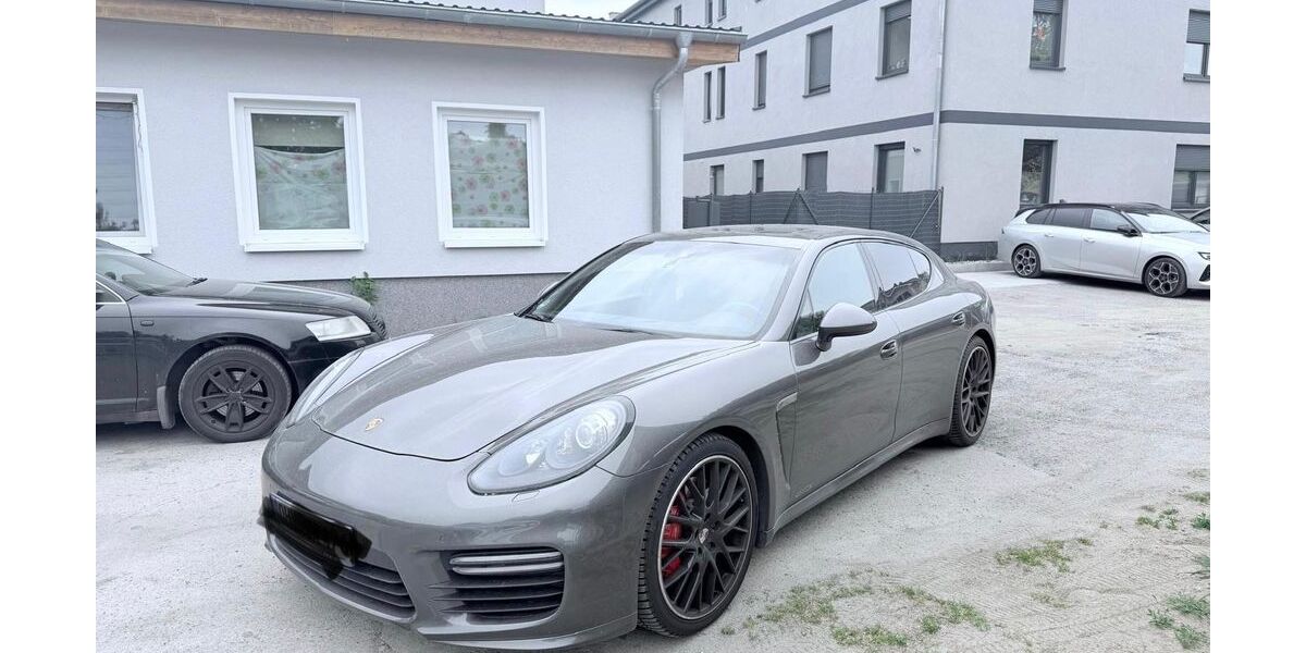 Porsche Panamera 209.000 km 30.600 &euro; Velten 16727