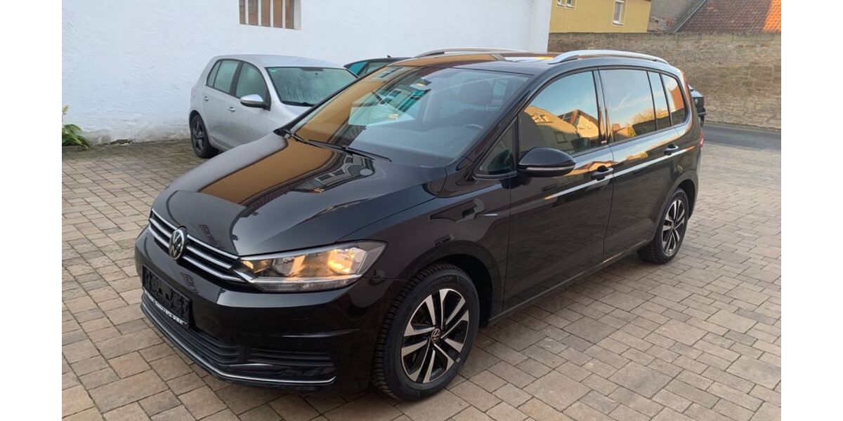 VW Touran 60.000 km 25.990 &euro; Werneck/Eßleben 97440