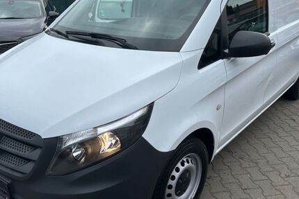 Mercedes-Benz Vito 172.500 km 17.200 € Berlin 12057
