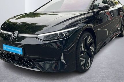 VW ID.7 15.981 km 58.750 &euro; Hamburg 22111