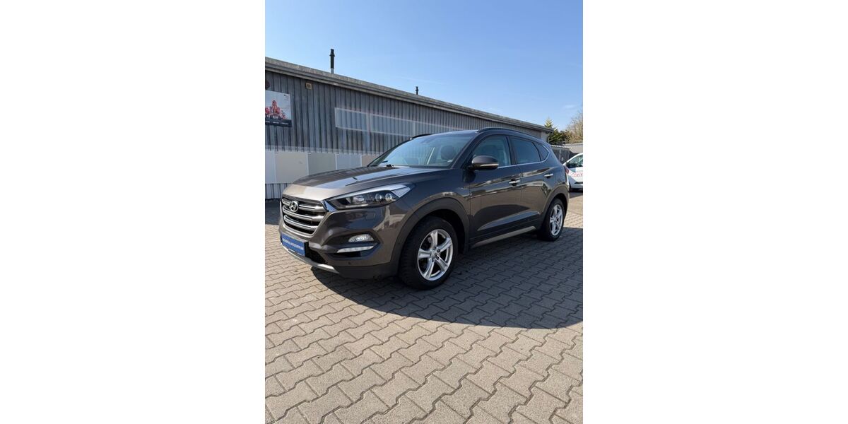 Hyundai TUCSON 165.000 km 12.999 &euro; Oedheim 74229