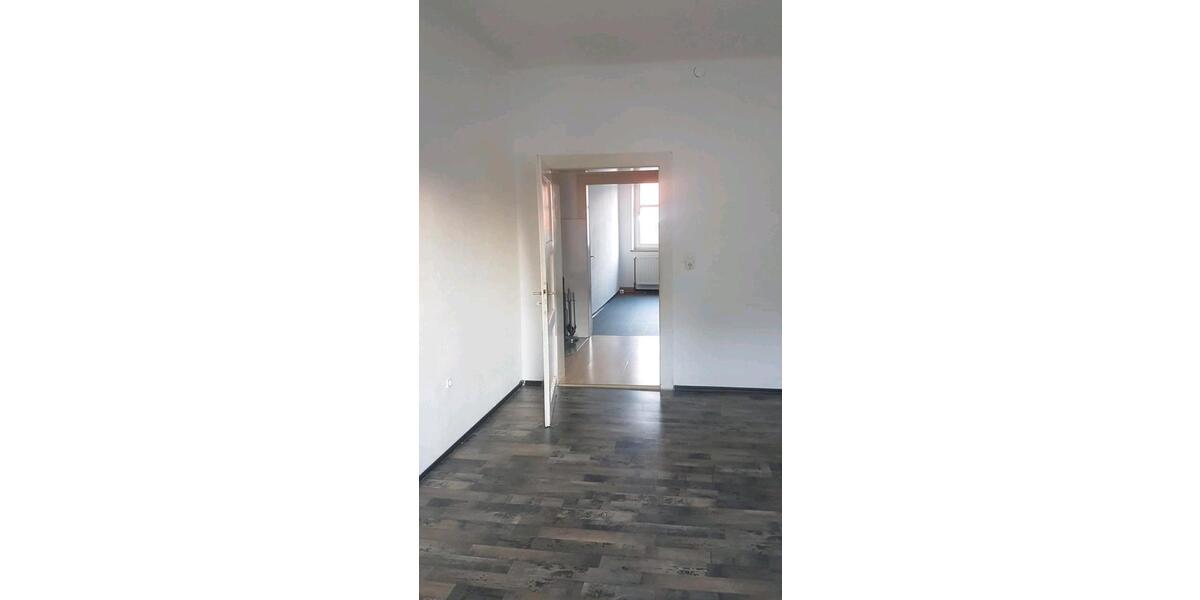 Etagenwohnung Waldsassen - 3 Zimmer, 82 m&sup2;, 459&euro; | Angebot:26664488