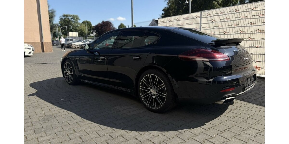 Porsche Panamera 4 / Xenon / 20 ´´ Felgen / GSD / TV 189.000 km 32.900 &euro; Mönchengladbach 41066