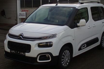 Citroen Berlingo 98.297 km 15.990 &euro; Berlin 13403
